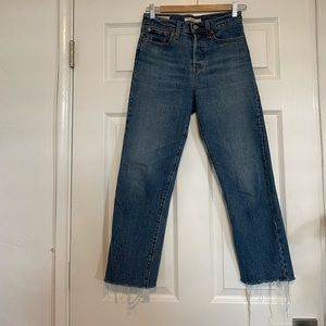 Levi’s- Wedgie Straight Jeans